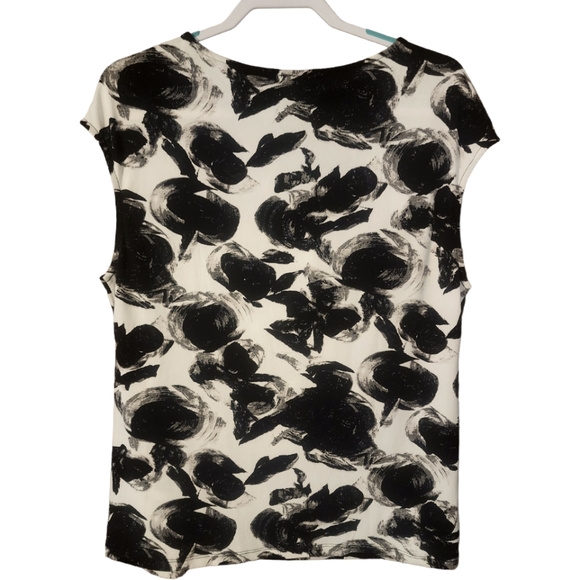 Sleeveless blouse - Picture 2 of 5